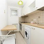 Colorapartments Bratianu44 Boulevard Апартаменти Бухарест
